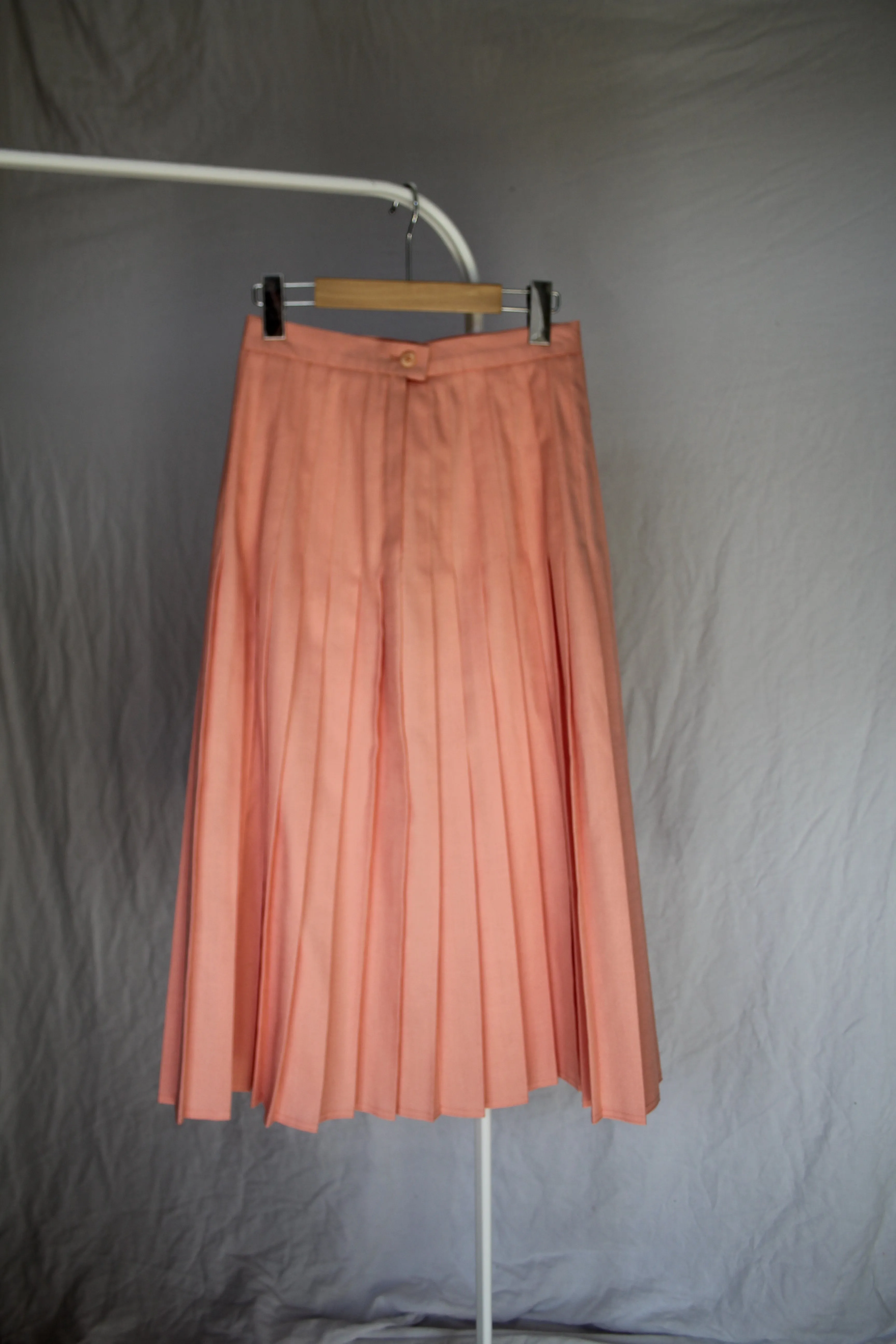 Bubblegum Union-Made Pleated Midi Skirt - 27