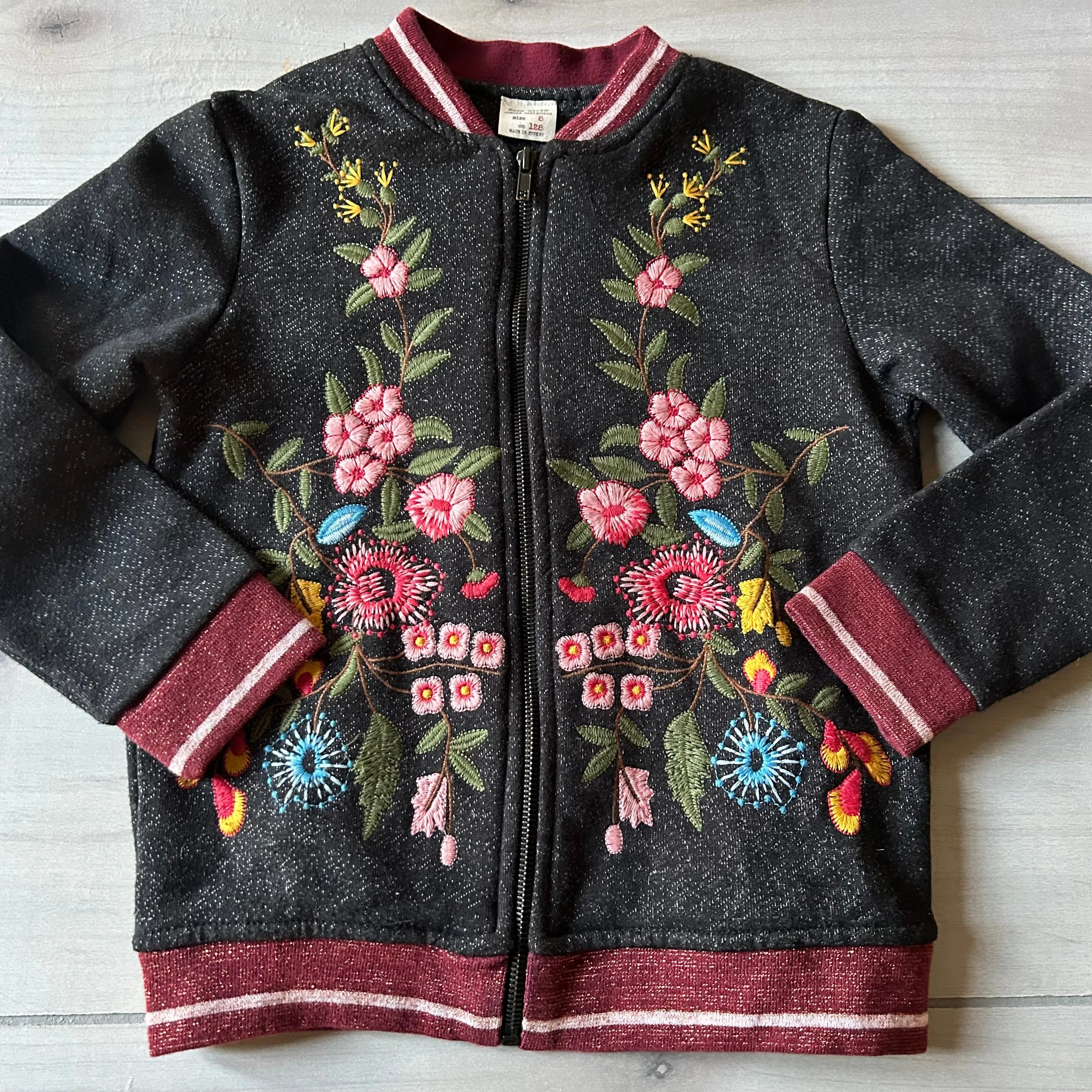 NWOT Zara Floral Embroidered Zipper Jacket