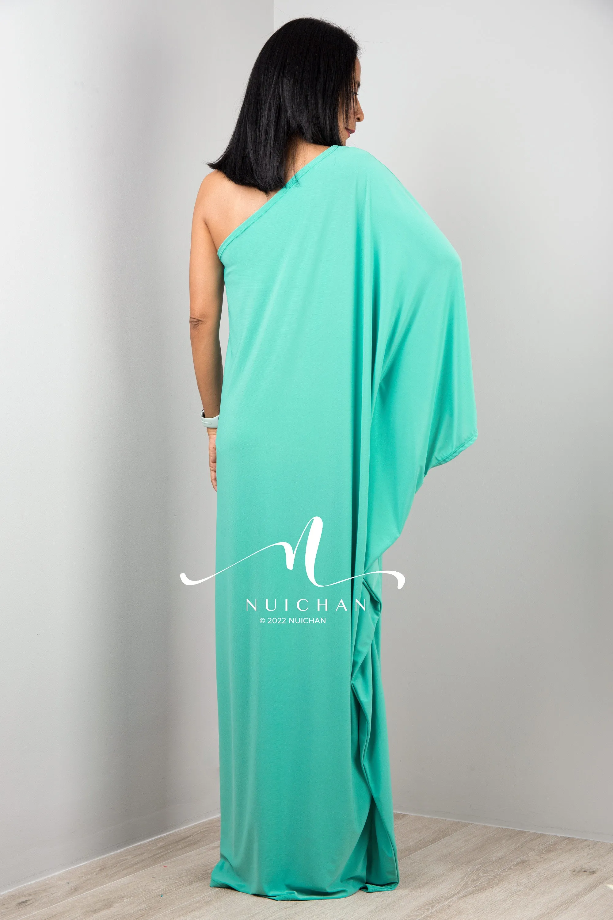 One shoulder maxi dress in mint green