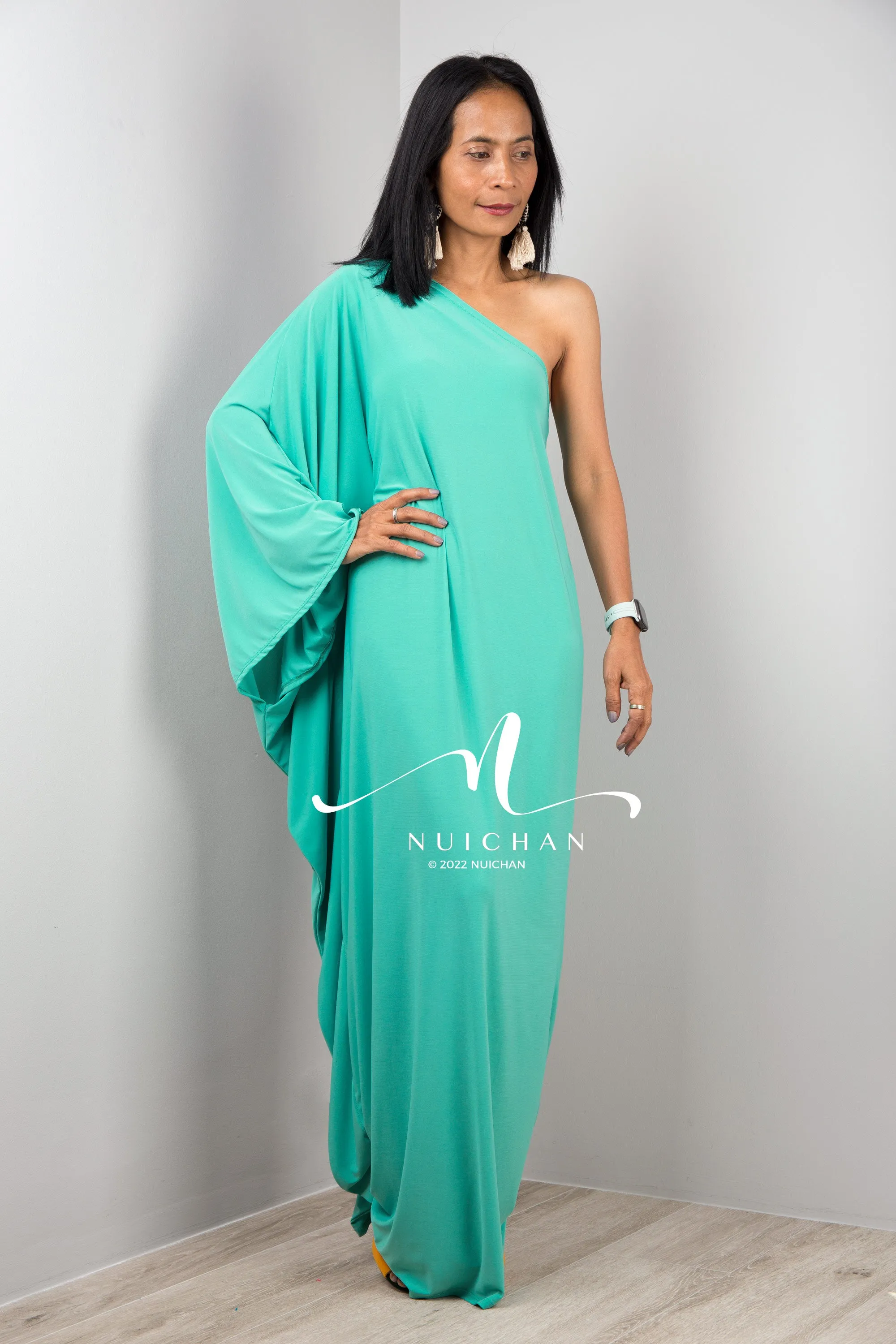 One shoulder maxi dress in mint green