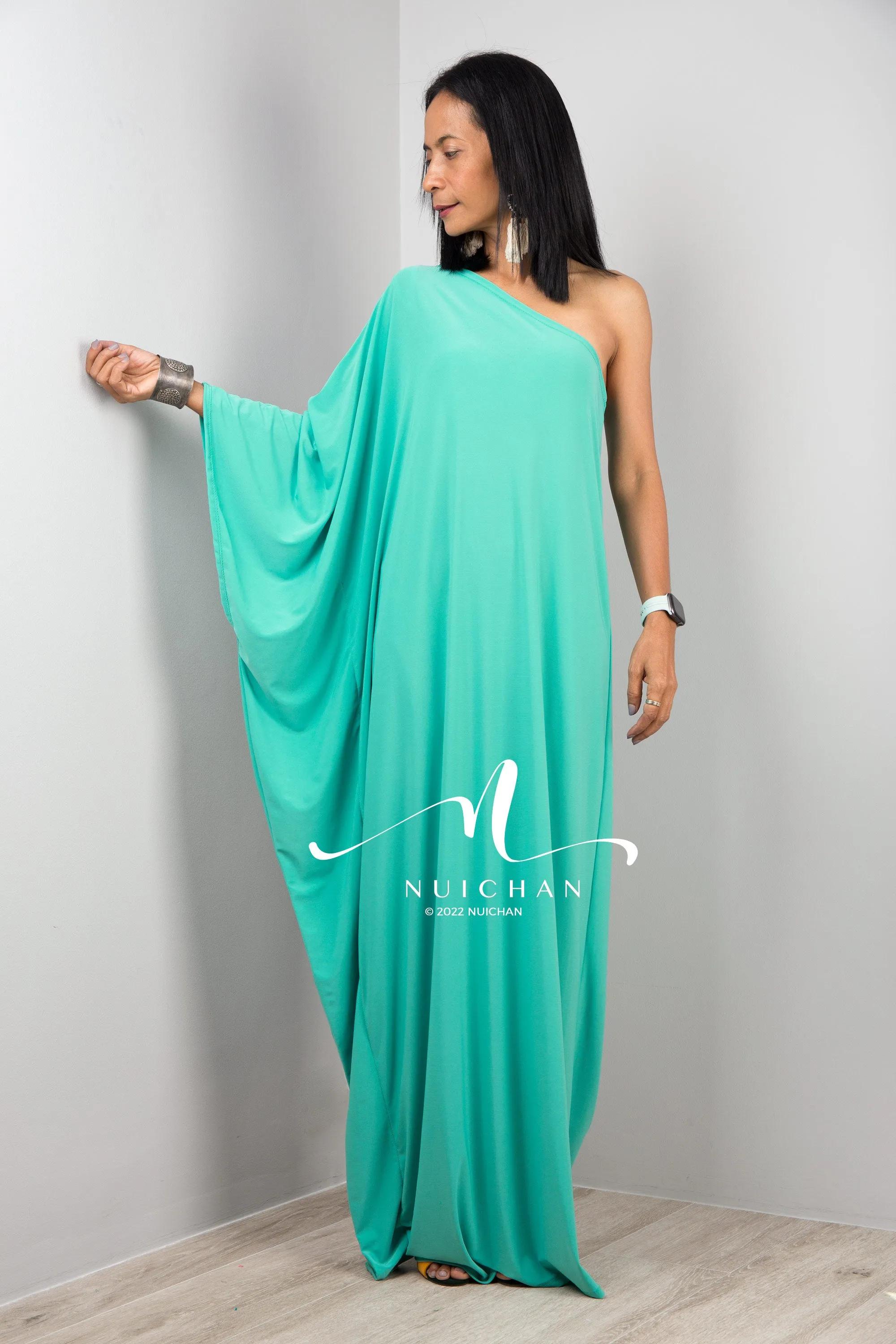 One shoulder maxi dress in mint green