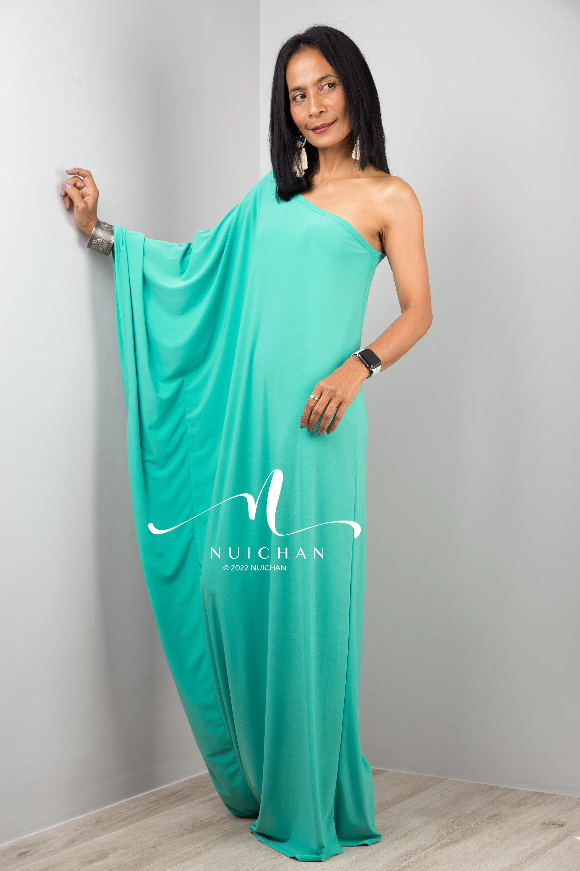 One shoulder maxi dress in mint green