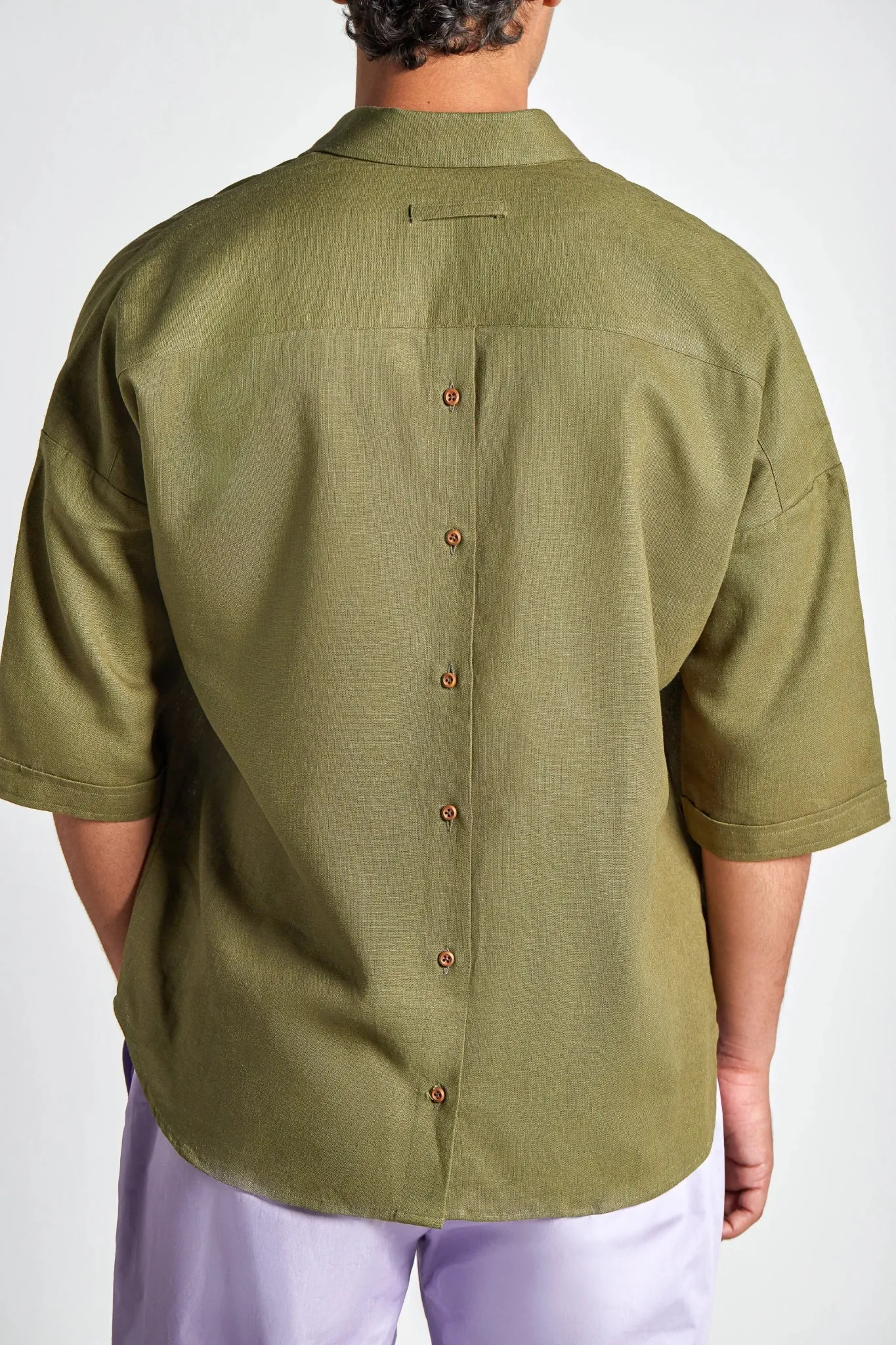 Spinach Back Split Shirt